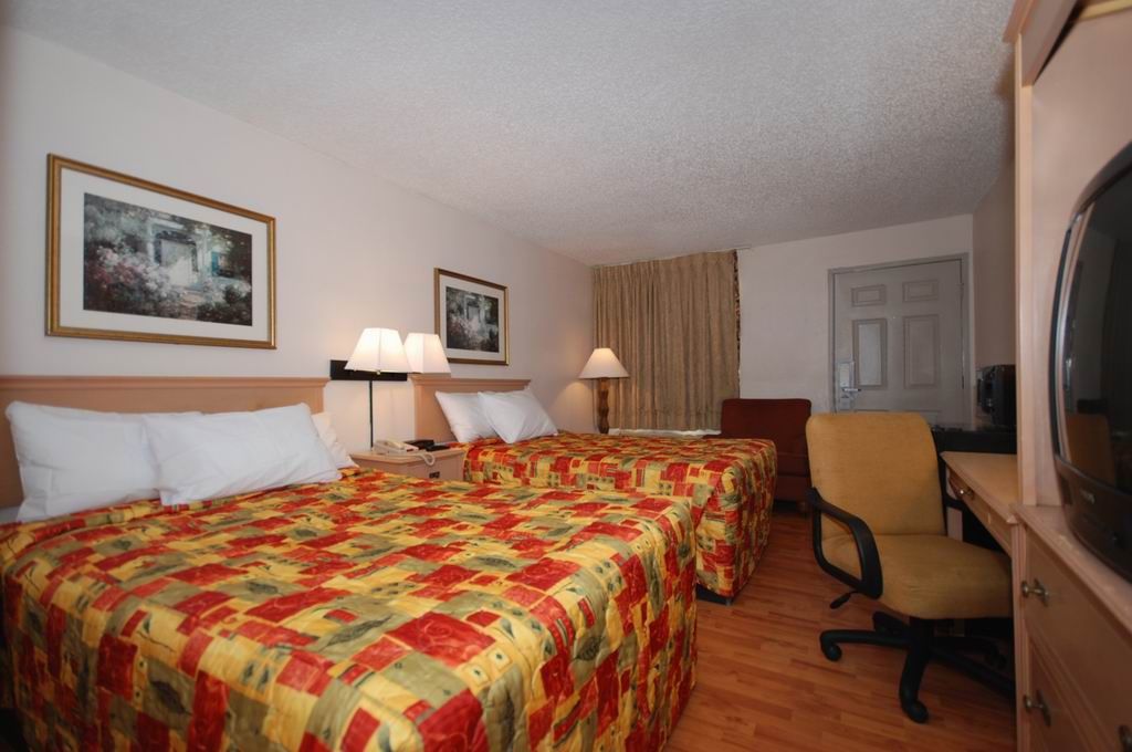 Oyo Hotel Baton Rouge East I-12 Louisiana Room photo